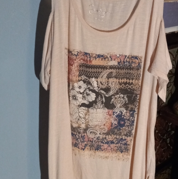 Jessica Simpson cold shoulder top lite pink - Picture 3 of 3